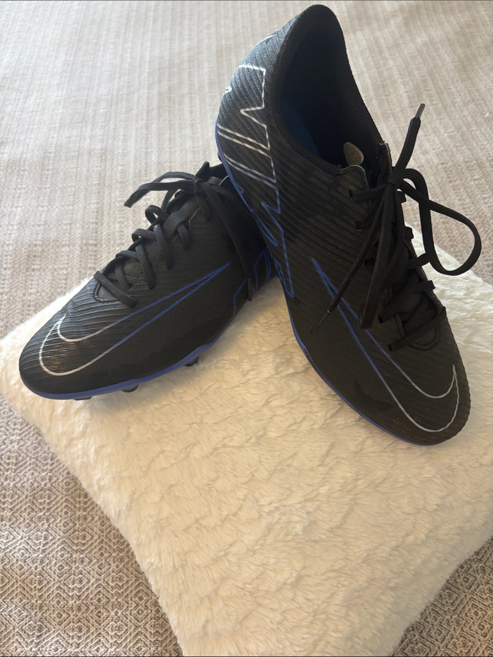 Nike Women’s Black Soccer Cleats